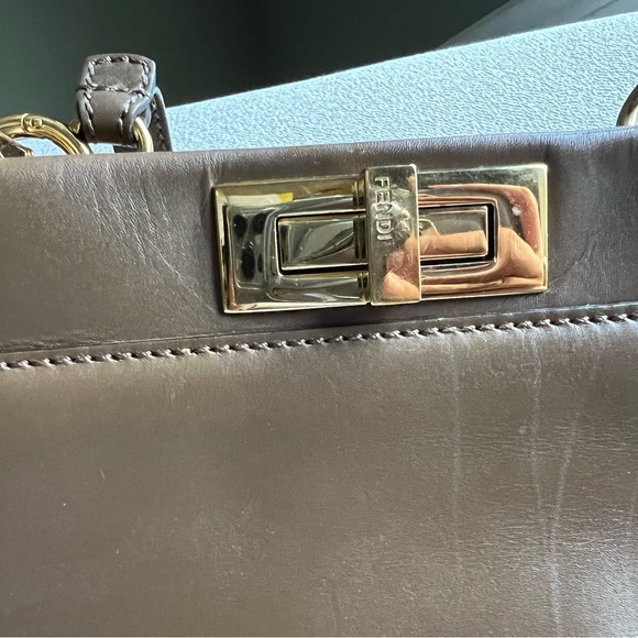 Fendi Peekaboo crossbody secondhand - Picture 9 of 16